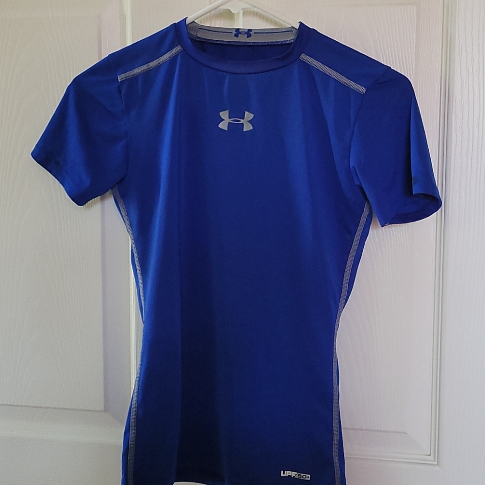 Boys Under Armor heat gear fitted t